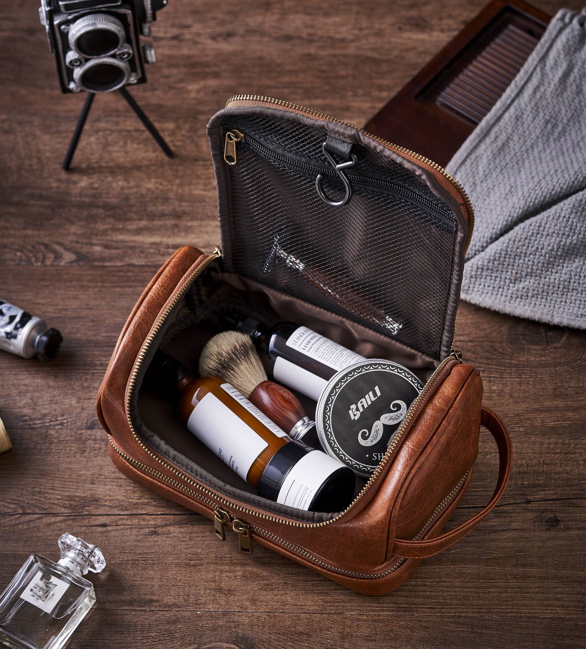 Personalized Groomsmen Gifts, Gifts For Men, Hanging On Toiletry Bag, PU Leather Dopp Kit, Best Man Gift
