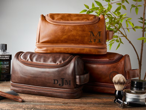 Personalized Men's Leather Toiletry Bag-Custom Toiletry Bag-Toiletry Bag-Groomsmen Gifts For Him-Dopp Kit Bag-Gift For Dad-Wedding Gift