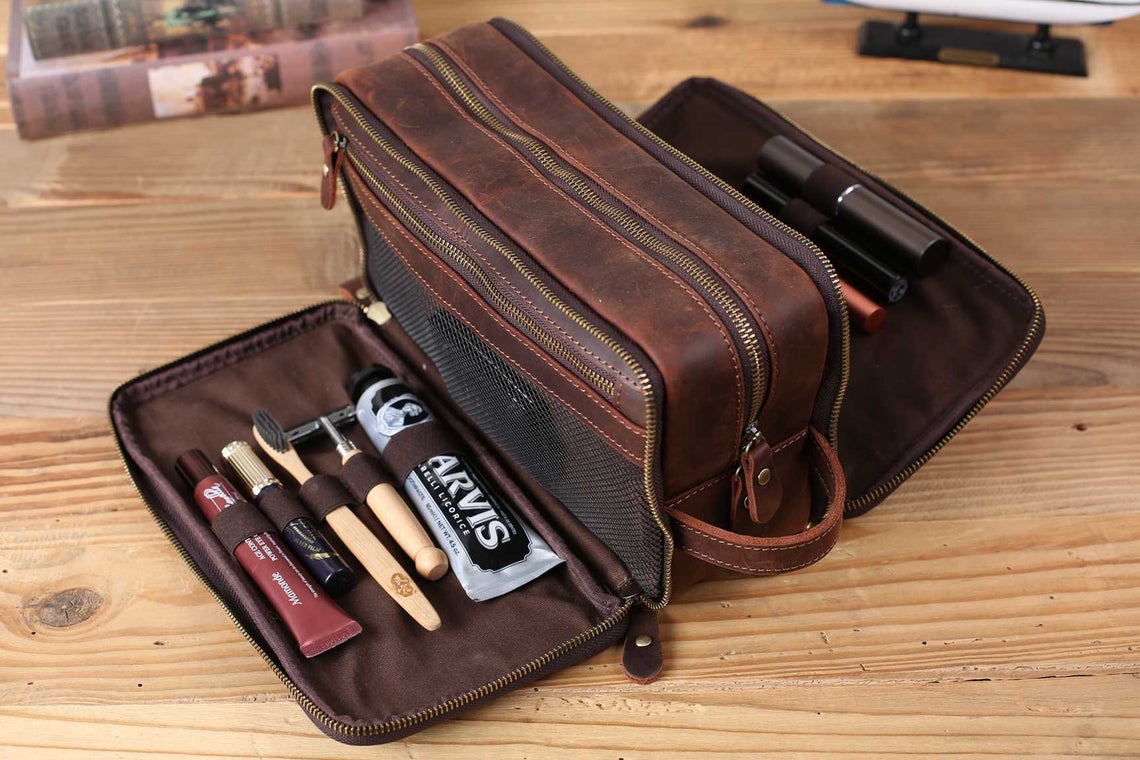 Personalized leather toiletry bag for him outlet